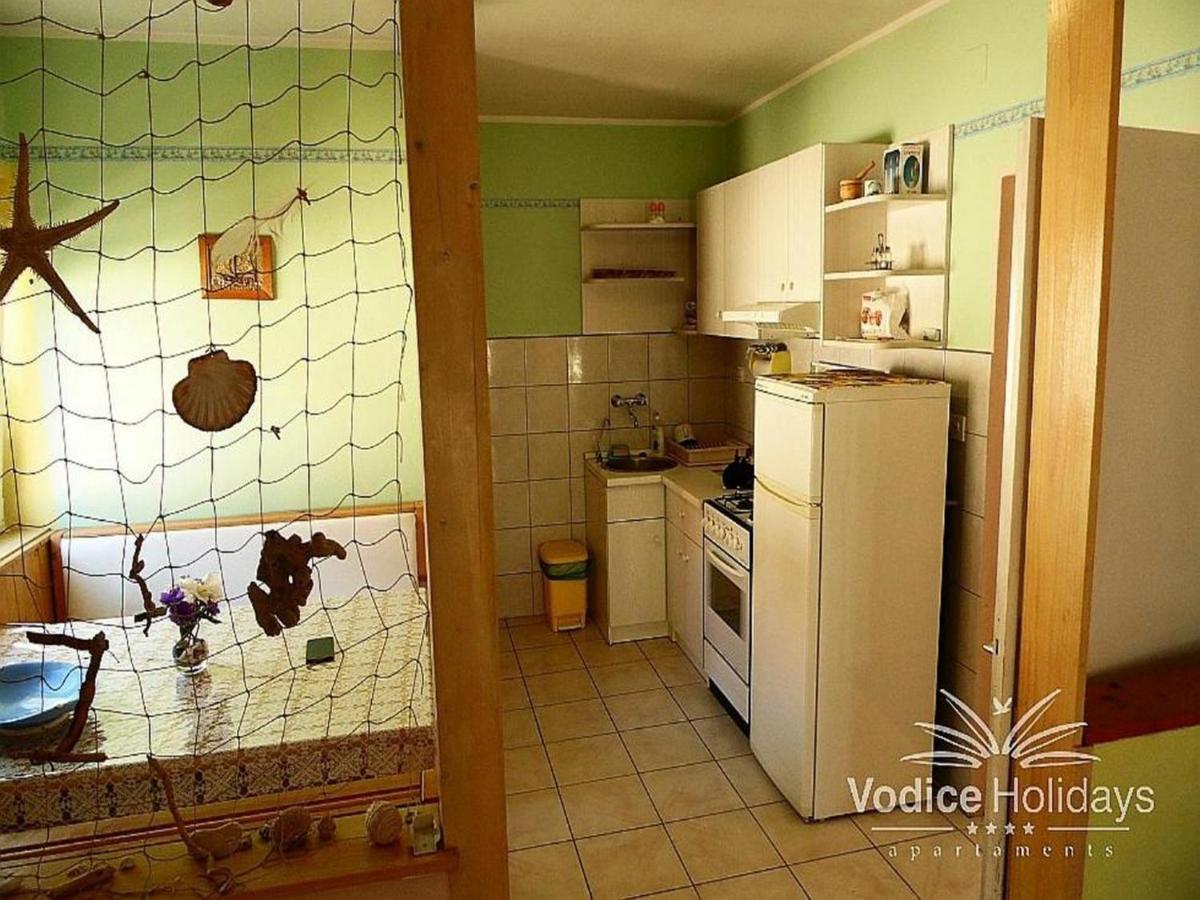Apartman Ena Vodice Bagian luar foto