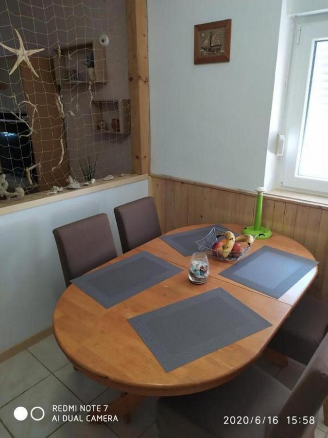 Apartman Ena Vodice Bagian luar foto