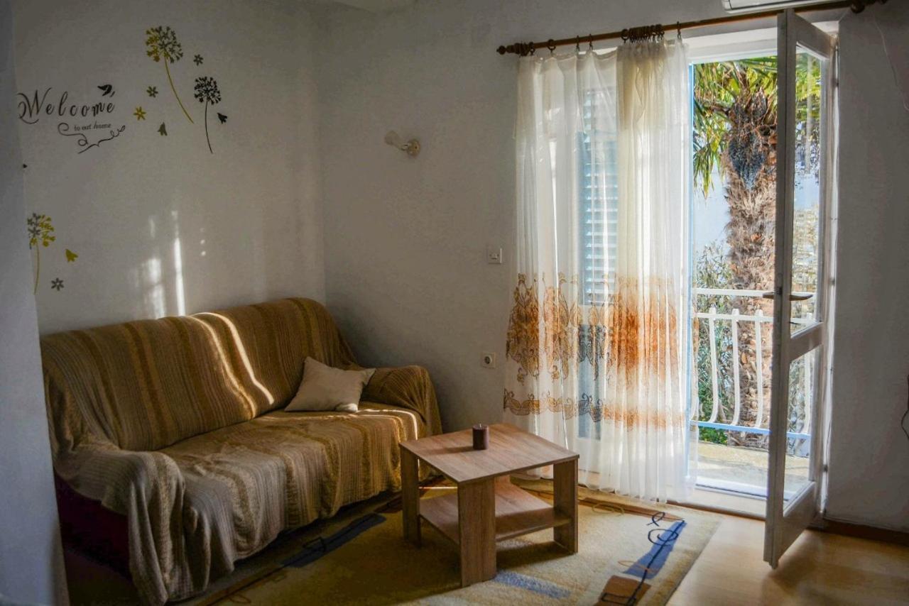 Apartman Ena Vodice Bagian luar foto
